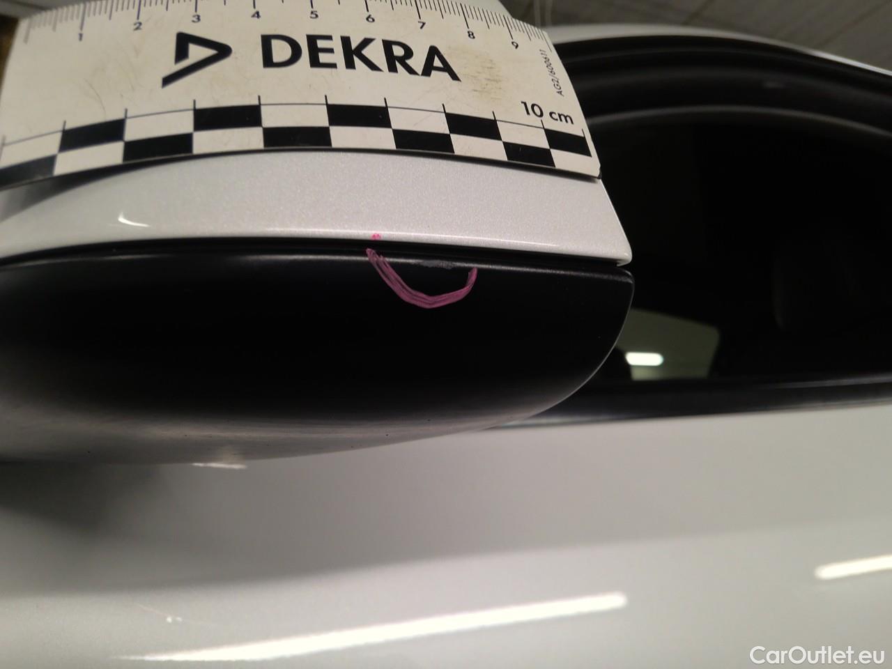  Tesla  Model Y  Long-Range AWD #14