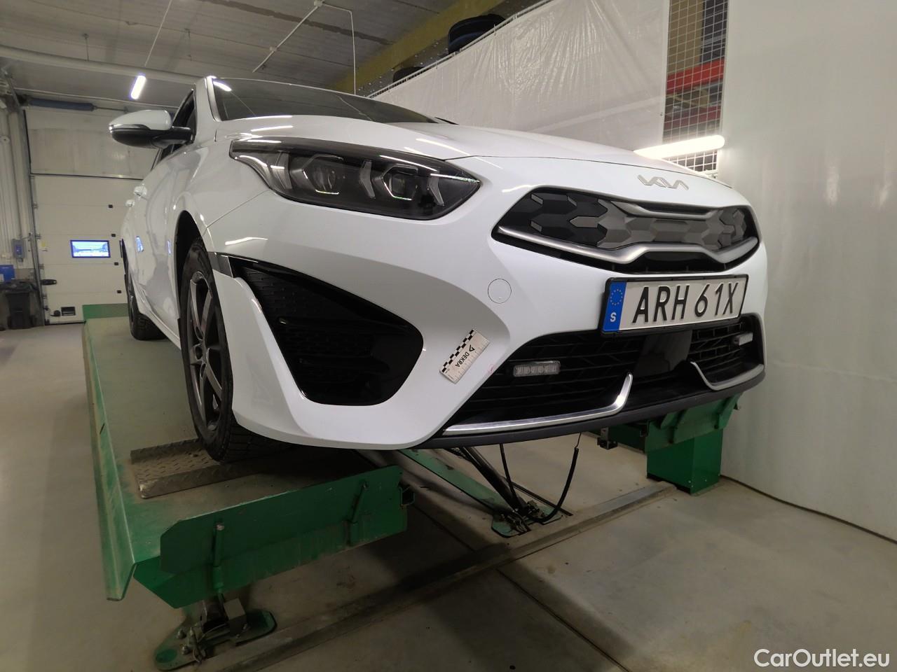  KIA  Cee'd ceed SW 1.6PHEV Action Aut #1