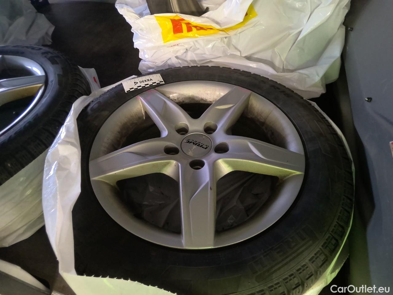  Volkswagen  Caddy  TDI 75 Maxi Aut. #4