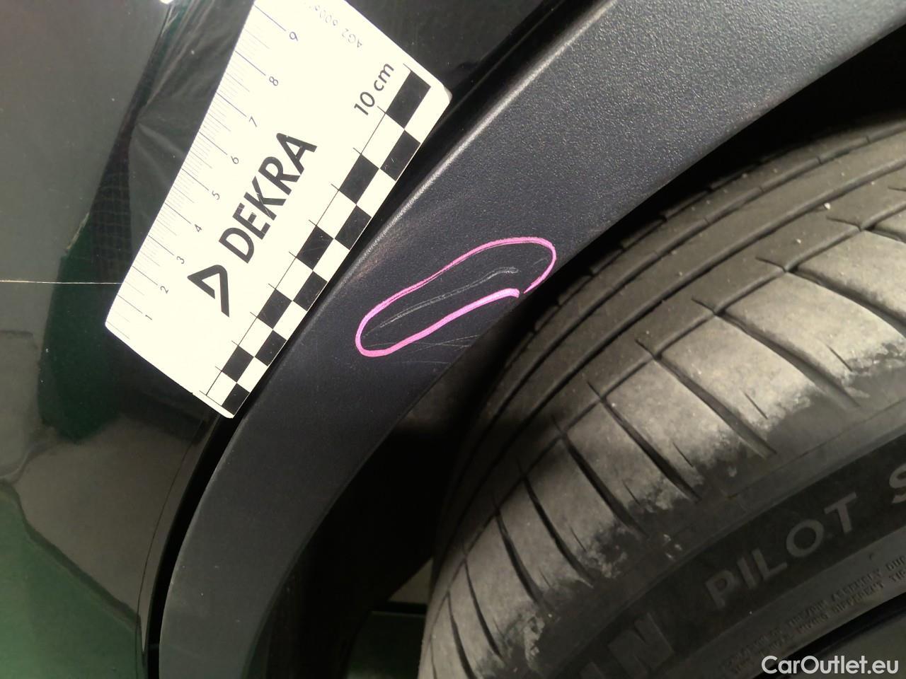  Tesla  Model Y  Long-Range AWD #14