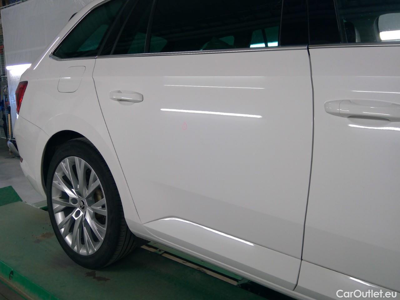  Skoda  Superb Sup.Combi TSI 190 Style Aut. #12