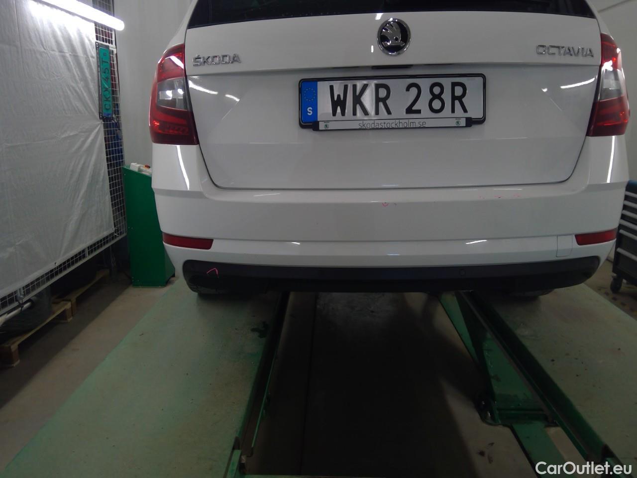  Skoda  Octavia Oct.Combi TSI 150 Ambition Aut #5