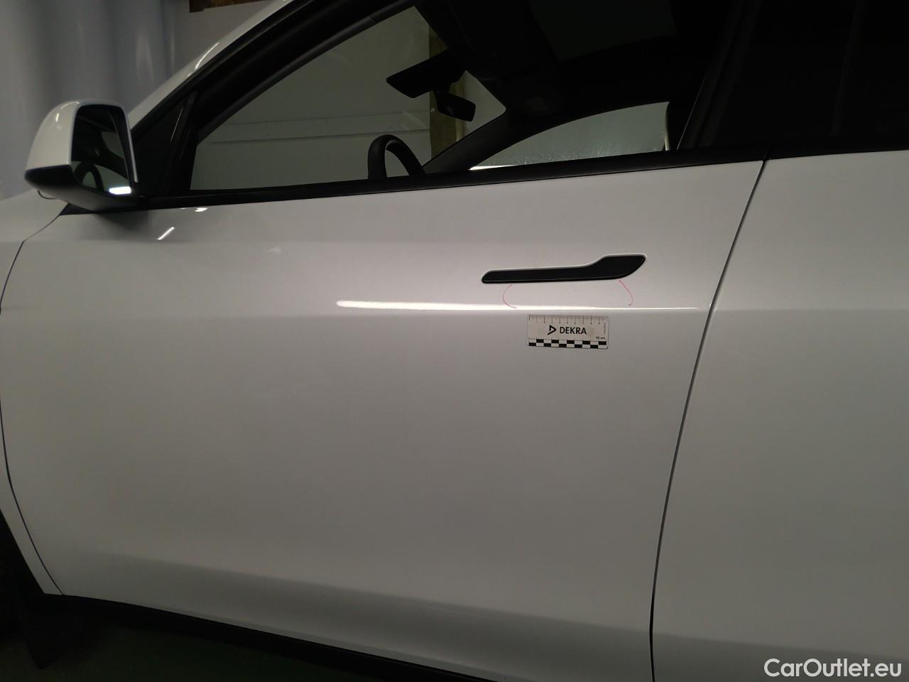  Tesla  Model Y  Long-Range AWD #11