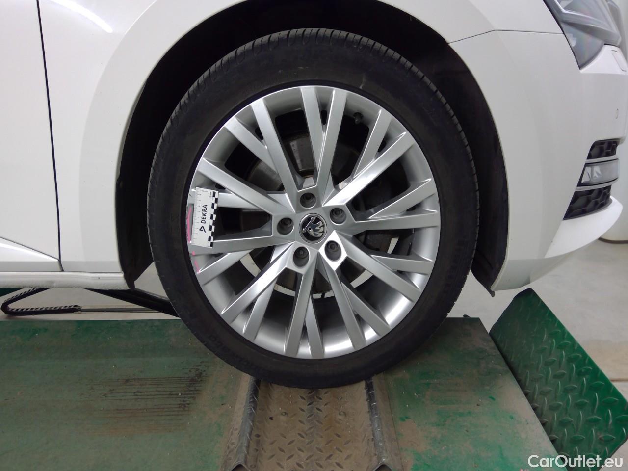  Skoda  Superb Sup.Combi TSI 190 Style Aut. #19