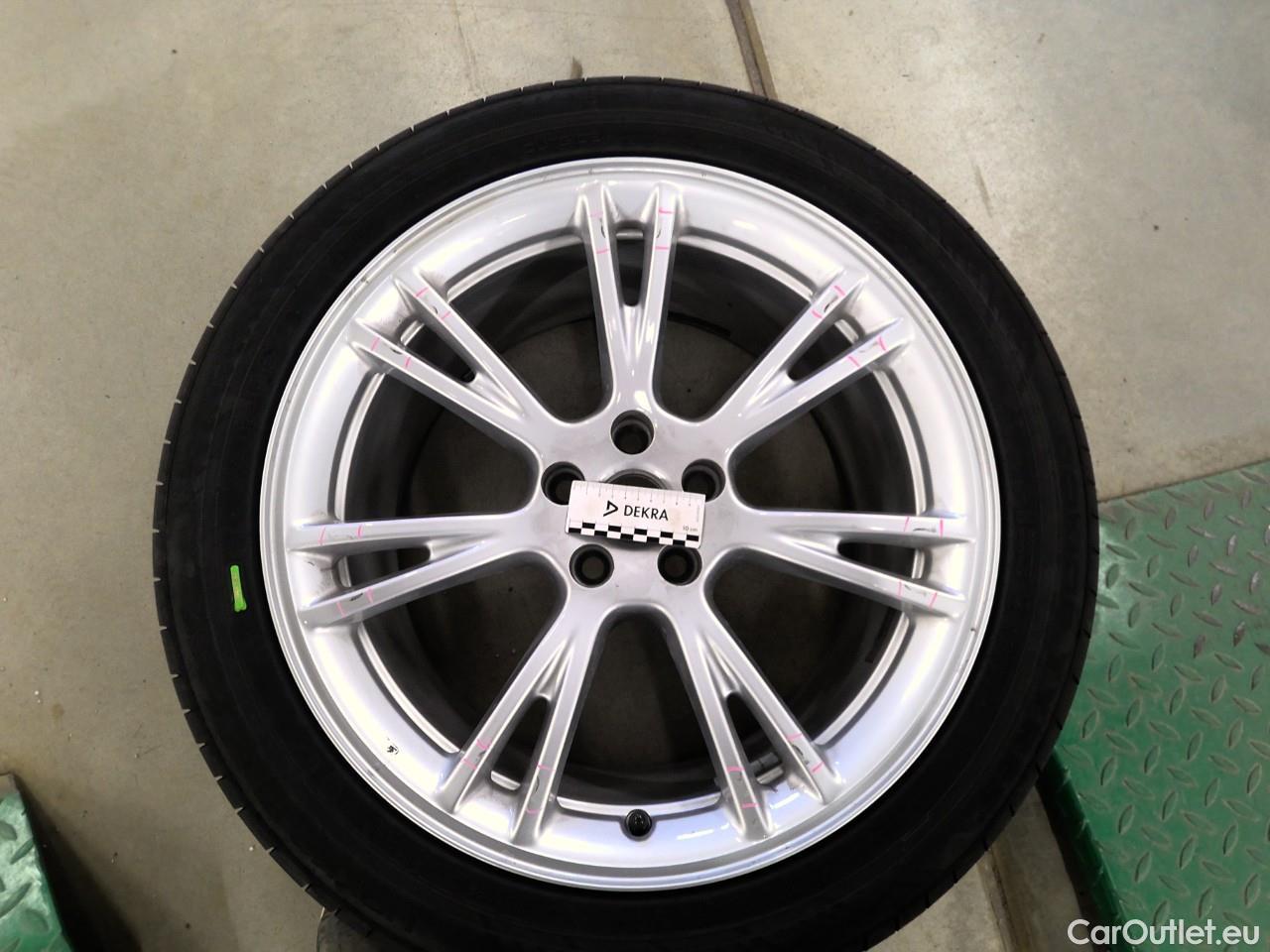  Tesla  Model Y  Long-Range AWD #5