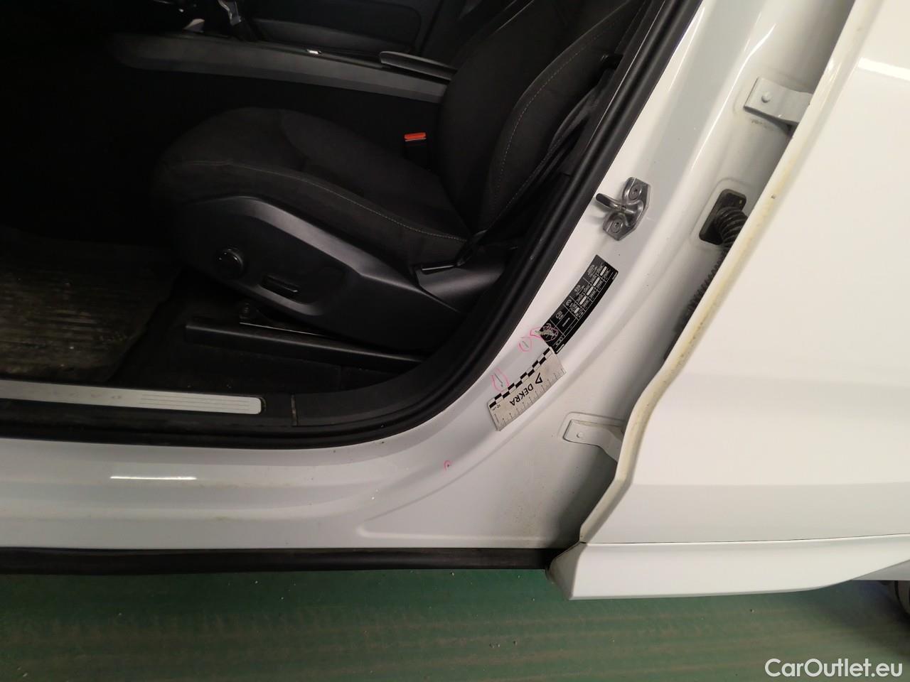  Volvo  XC60  D4 FWD Momentum SE Aut. #18