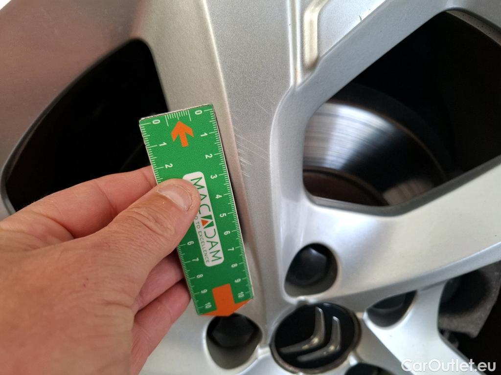  Citroen  C5 Aircross CITROEN  / 2022 / 5P / SUV PureTech 130 S&S BVM6 Feel #40