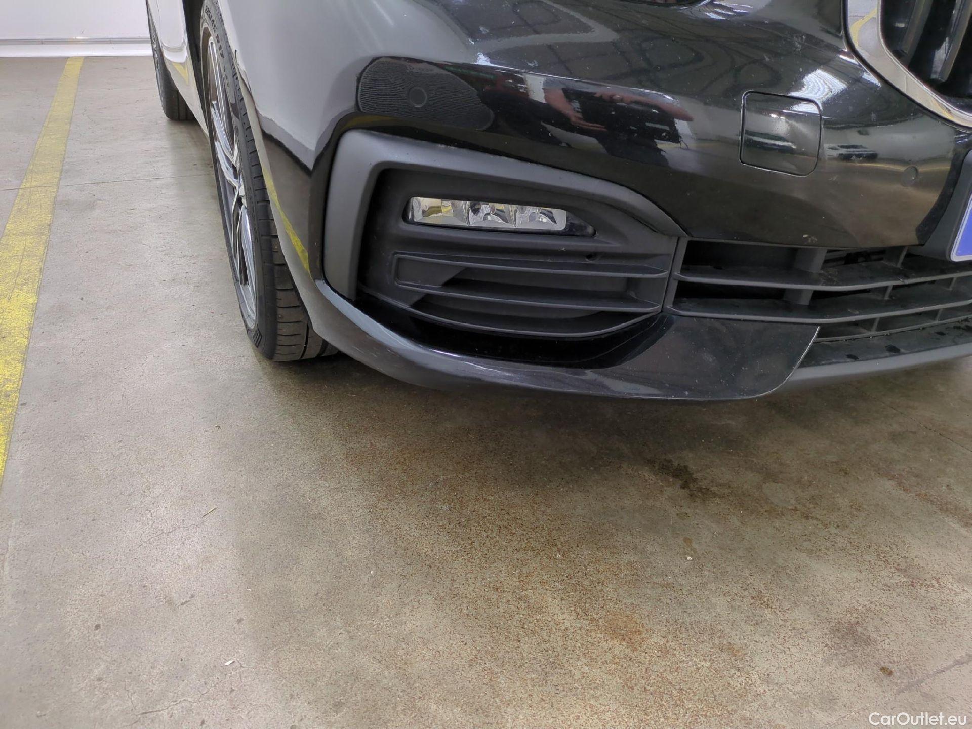  Bmw  Serie 1 BMW Série 1 / 2019 / 5P / Berline 118d BVA8 Business Design #29