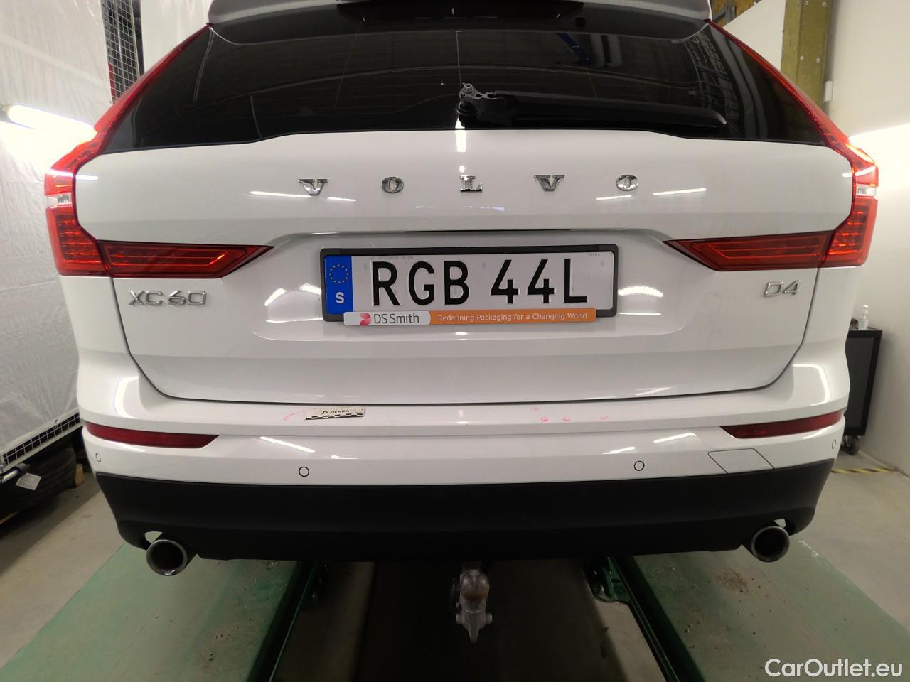  Volvo  XC60  D4 FWD Momentum SE Aut. #8