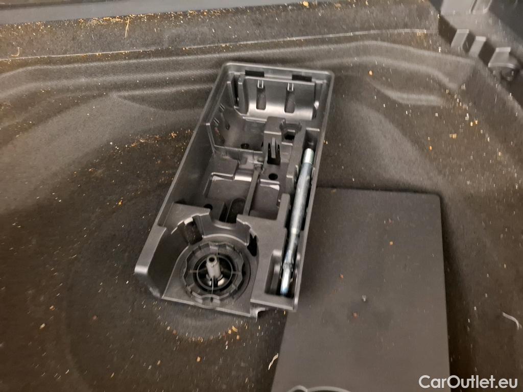  Citroen  C5 Aircross CITROEN  / 2022 / 5P / SUV PureTech 130 S&S BVM6 Feel #26