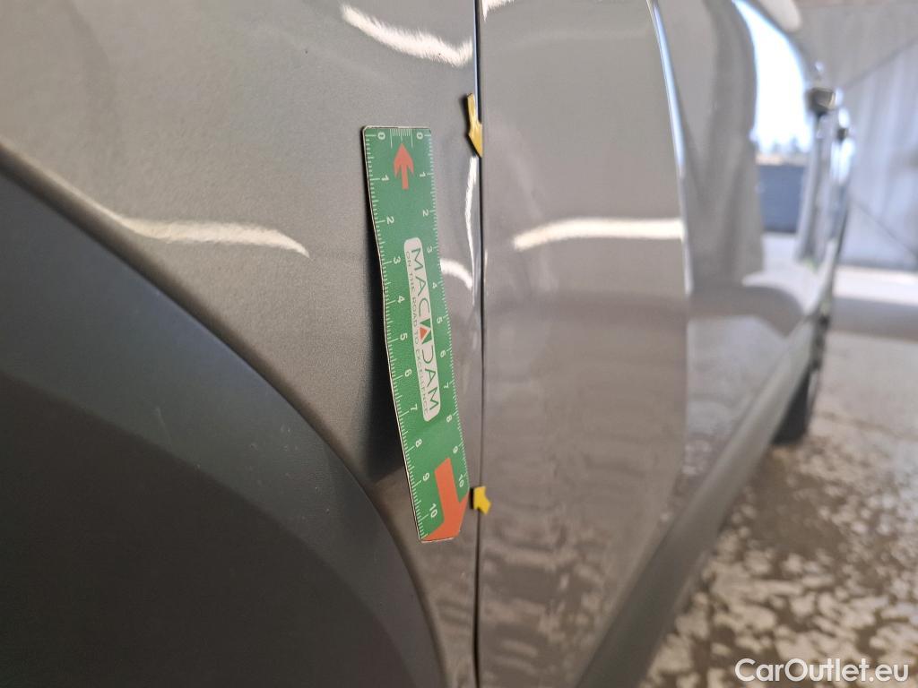  Citroen  C4  Berline Feel 1.2 PureTech 130CV BVM6 E6d #2