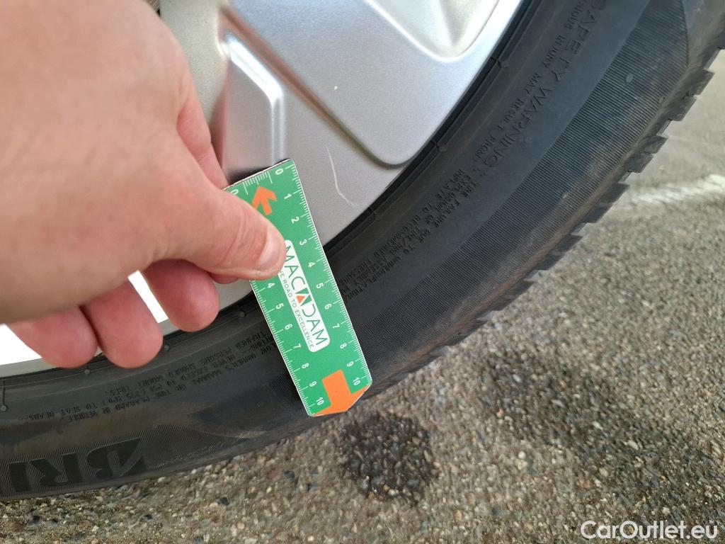  Citroen  C5 Aircross CITROEN  / 2022 / 5P / SUV PureTech 130 S&S BVM6 Feel #39