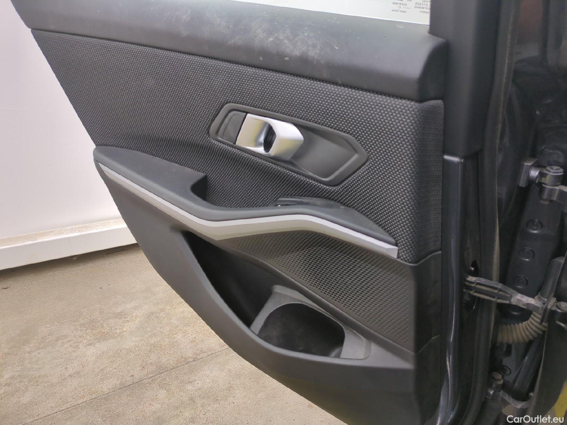  Bmw  Serie 3 Série 3 Berline 316 d Lounge 2.0 120CV BVA8 E6d #6