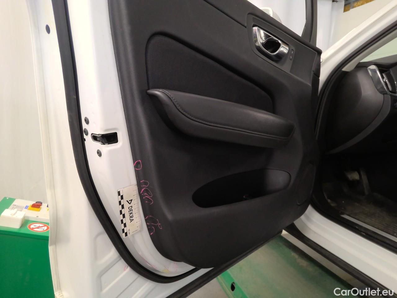  Volvo  XC60  D4 FWD Momentum SE Aut. #15