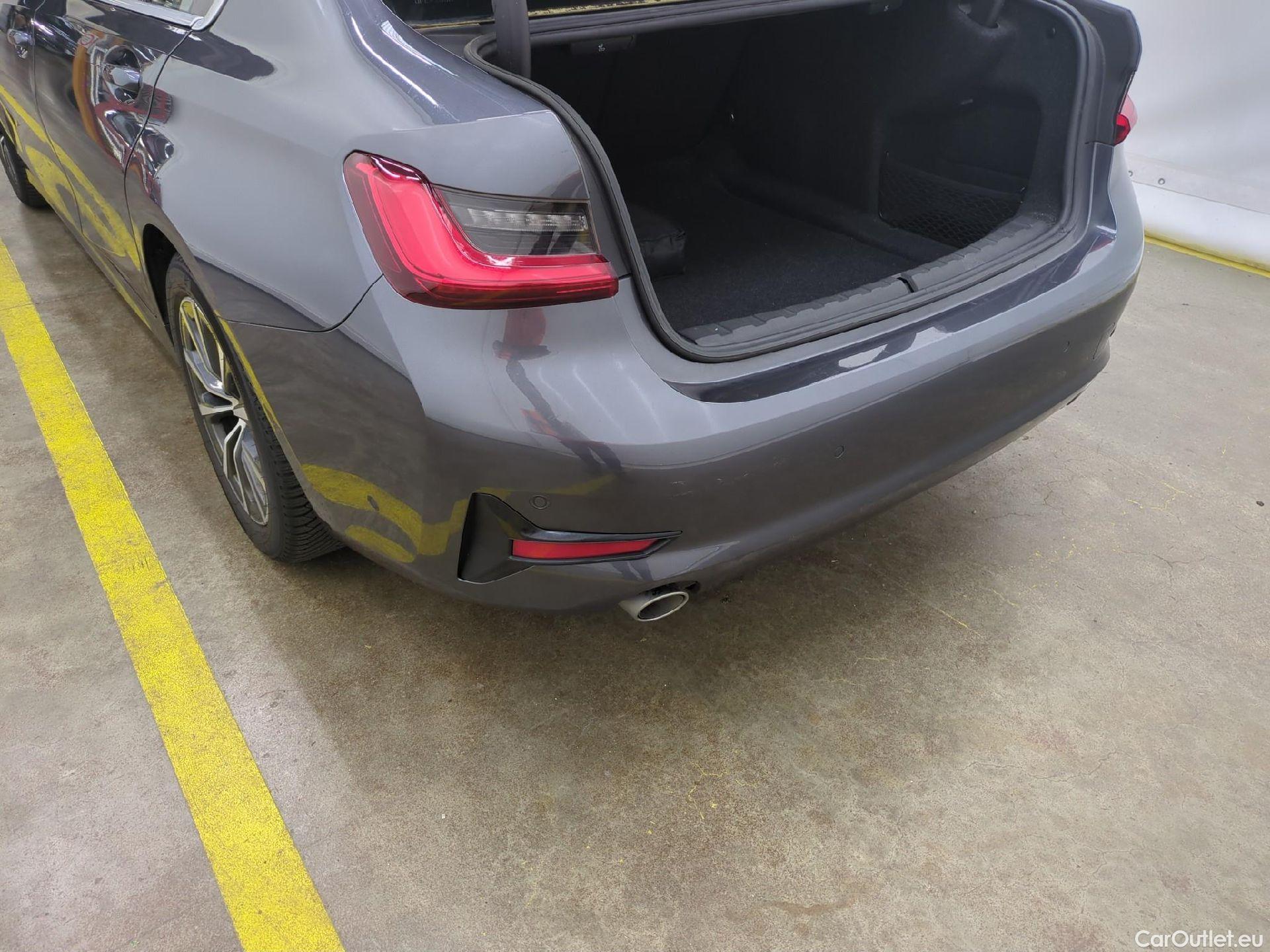  Bmw  Serie 3 Série 3 Berline 316 d Lounge 2.0 120CV BVA8 E6d #22