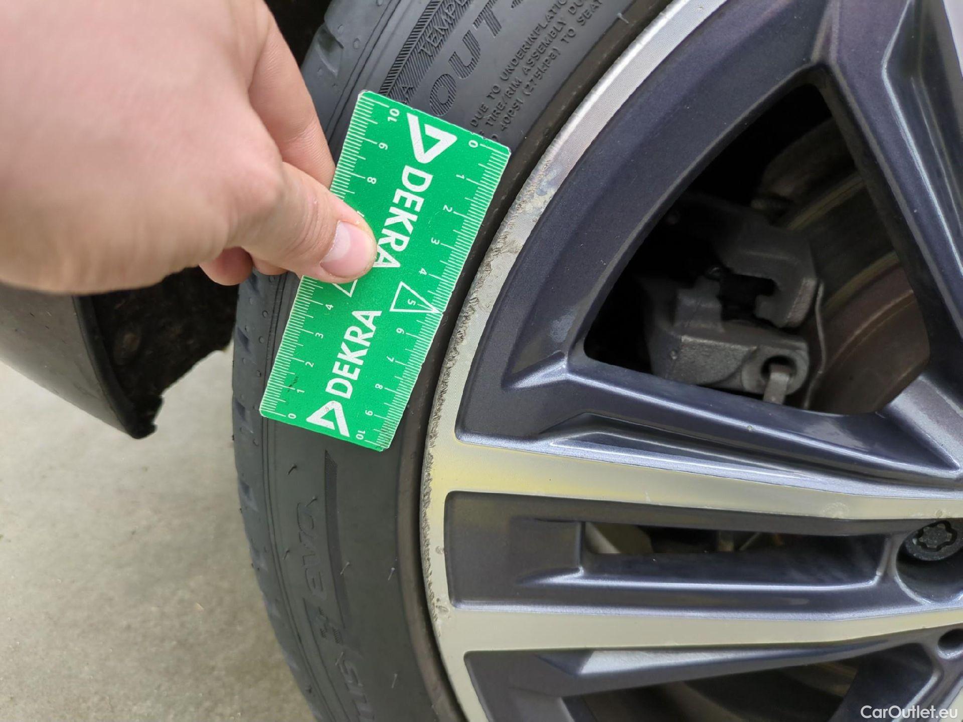  Bmw  Serie 1 BMW Série 1 / 2019 / 5P / Berline 118d BVA8 Business Design #20