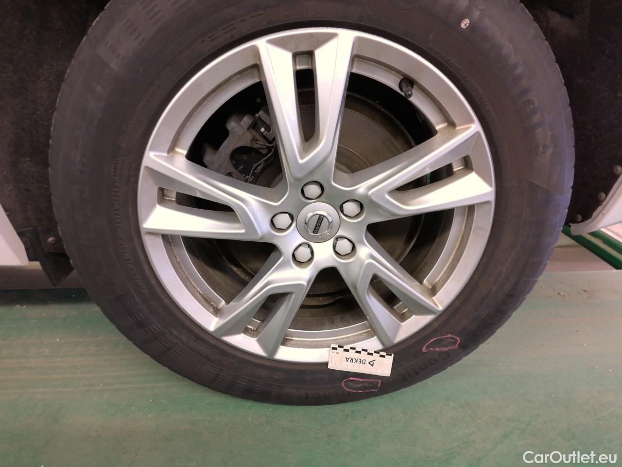  Volvo  XC60  D4 FWD Momentum SE Aut. #22