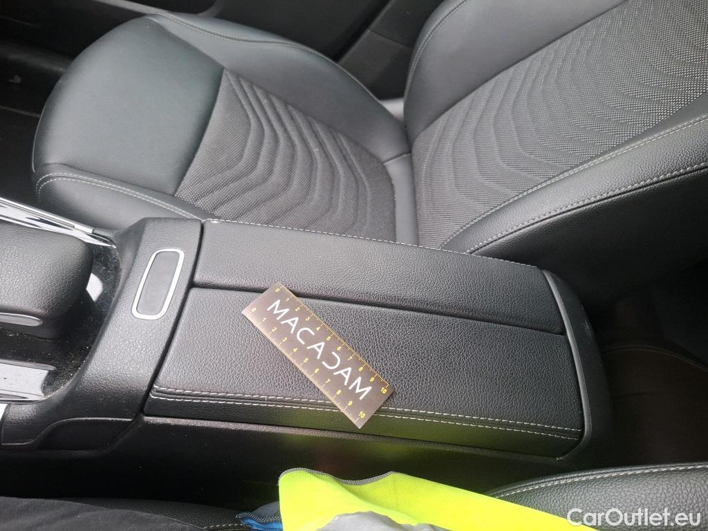  Mercedes  GLA MERCEDES-BENZ  / 2020 / 5P / SUV 1.3  250 e BUSINESS LINE DCT #12