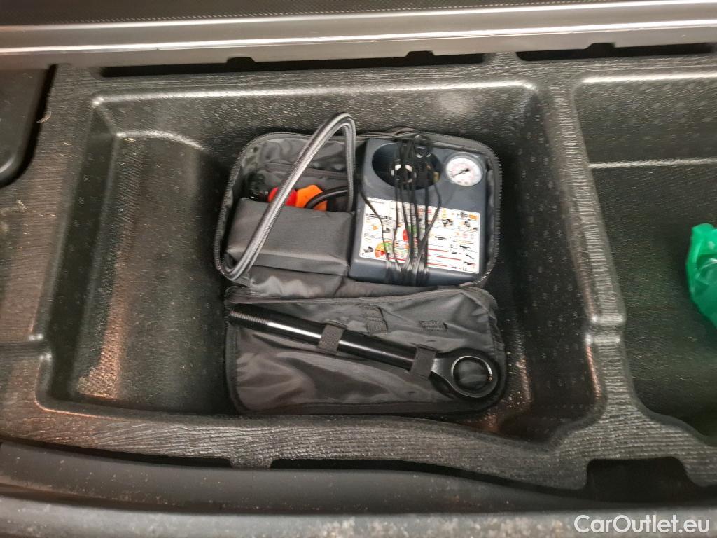  Hyundai  Tucson  Business Hybrid 2WD 1.6 T-GDI 230CV BVA6 E6d #42