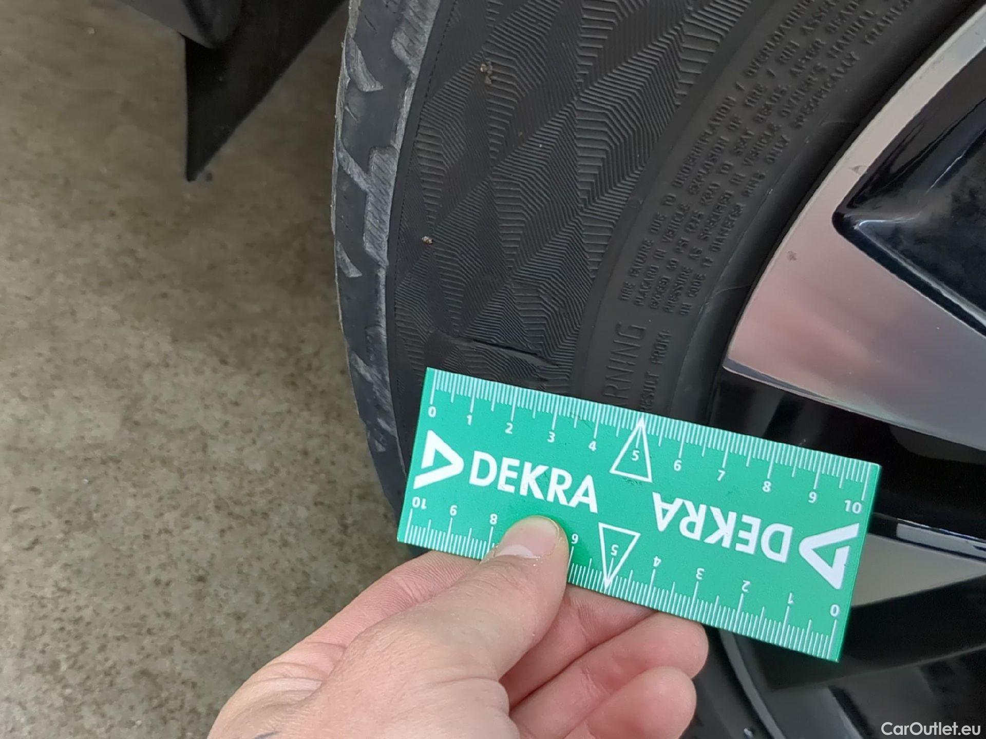  Peugeot  2008  Allure Business 1.5 HDi 130CV BVA8 E6d #1