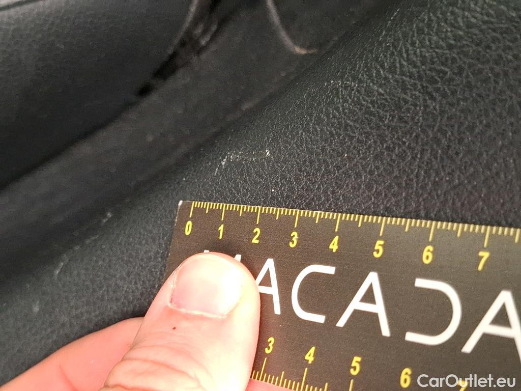  Mercedes  CLA-Klasse MERCEDES-BENZ CLA Coupe / 2019 / 4P / Coupé CLA 200 d Business Line BA8 #22