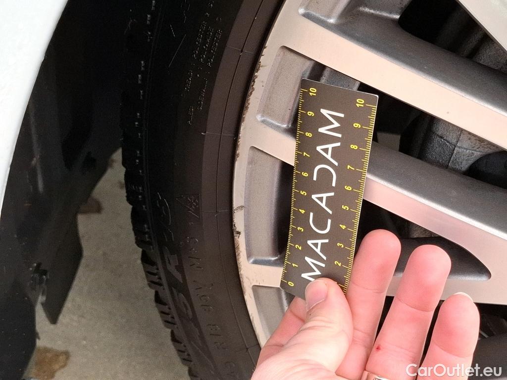  Mercedes  CLA-Klasse MERCEDES-BENZ CLA Coupe / 2019 / 4P / Coupé CLA 200 d Business Line BA8 #5