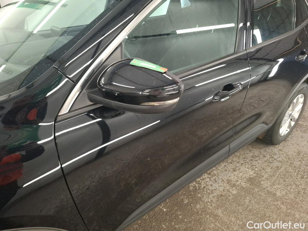  Ford  Kuga FORD  / 2019 / 5P / SUV 2.5 190 hybrid Flexifuel Pshift Titanium #8