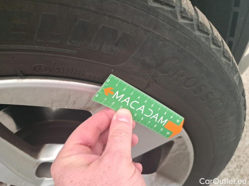  Nissan  Qashqai NISSAN  / 2017 / 5P / Crossover 1.5 DCI 115 Business Edition #2