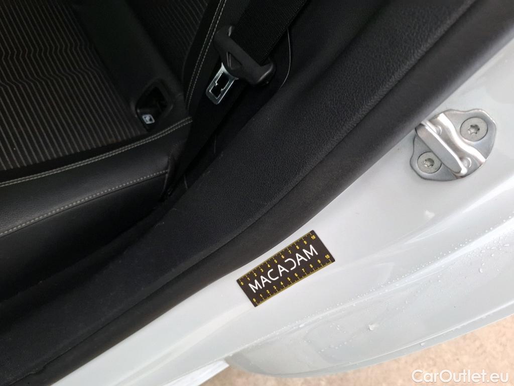  Mercedes  CLA-Klasse MERCEDES-BENZ CLA Coupe / 2019 / 4P / Coupé CLA 200 d Business Line BA8 #19