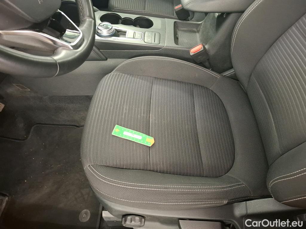  Ford  Kuga FORD  / 2019 / 5P / SUV 2.5 190 hybrid Flexifuel Pshift Titanium #12