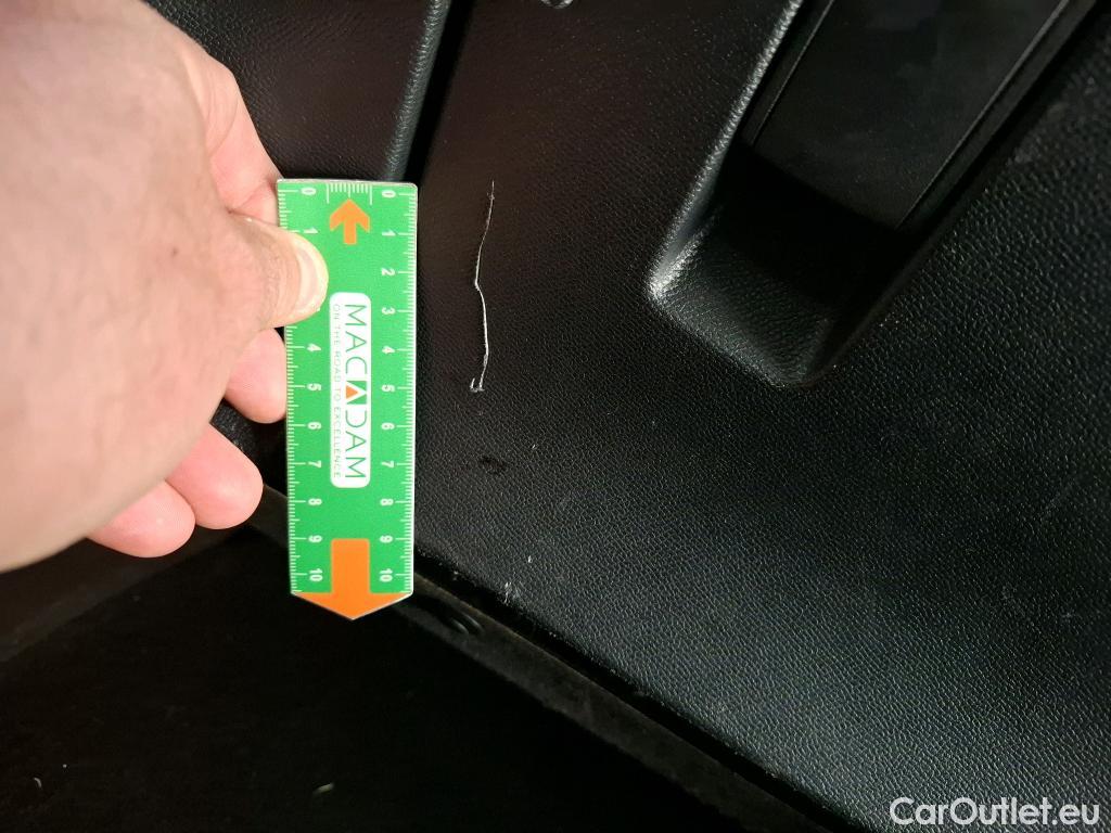  Peugeot  2008  Allure Business 1.5 HDi 130CV BVA8 E6d #42