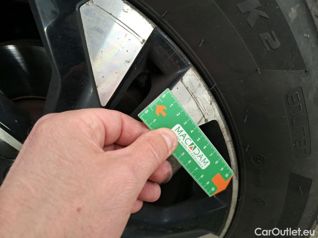  Peugeot  2008  Allure Business 1.5 HDi 130CV BVA8 E6d #15