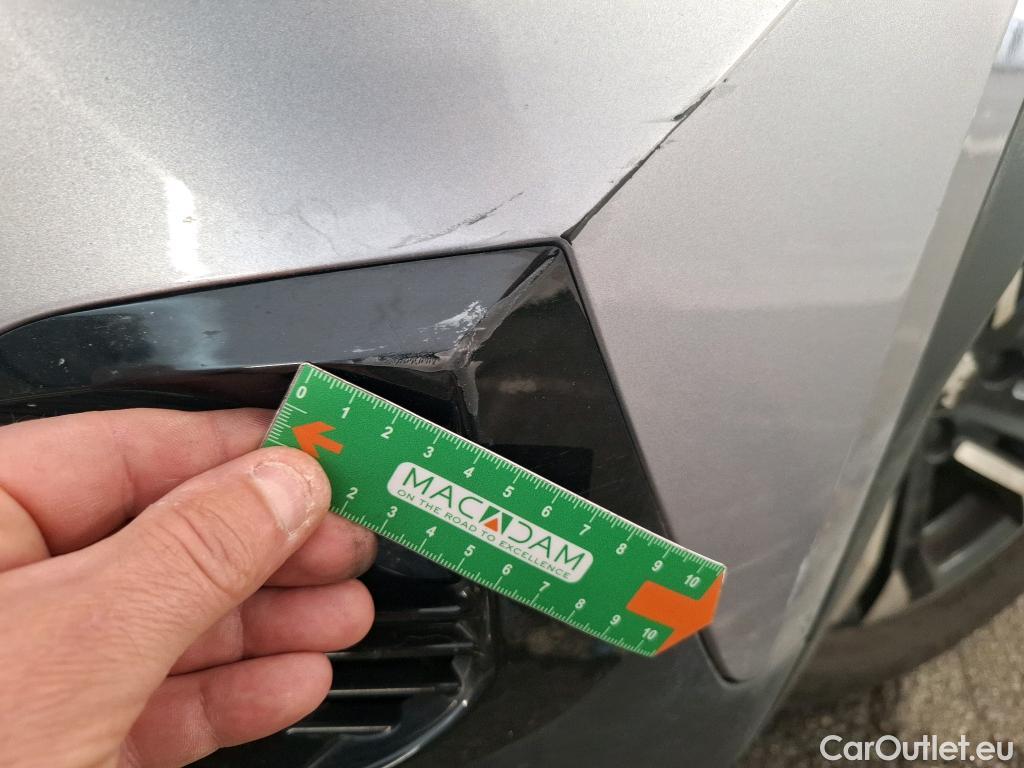  Peugeot  2008  Allure Business 1.5 HDi 130CV BVA8 E6d #71