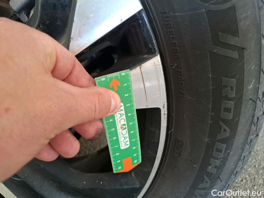  Peugeot  2008  Allure Business 1.5 HDi 130CV BVA8 E6d #20