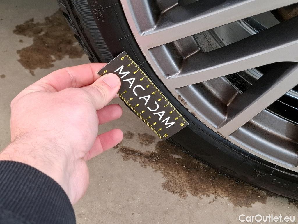  Mercedes  CLA-Klasse MERCEDES-BENZ CLA Coupe / 2019 / 4P / Coupé CLA 200 d Business Line BA8 #11