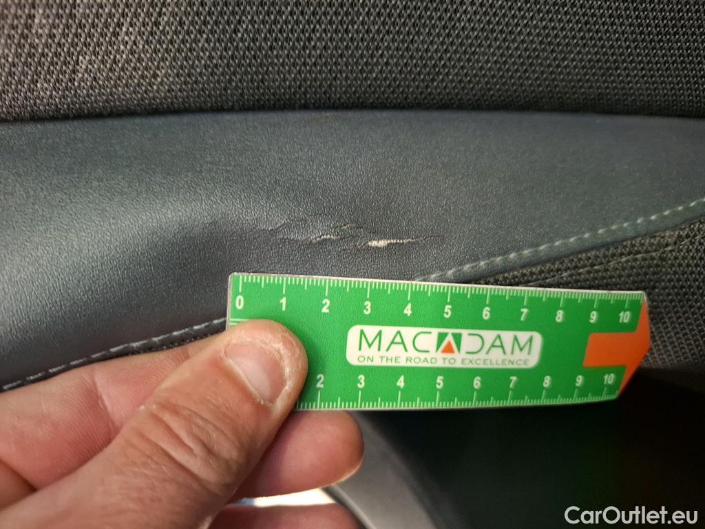  Peugeot  2008  Allure Business 1.5 HDi 130CV BVA8 E6d #11