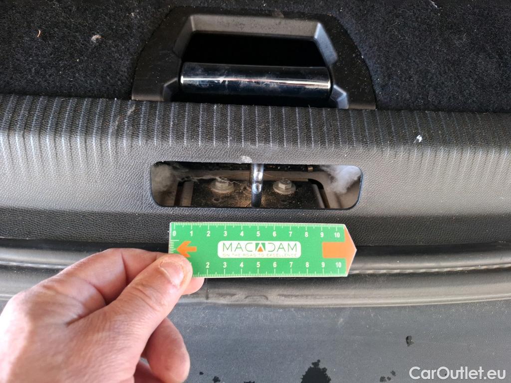  Peugeot  2008  Allure Business 1.5 HDi 130CV BVA8 E6d #23