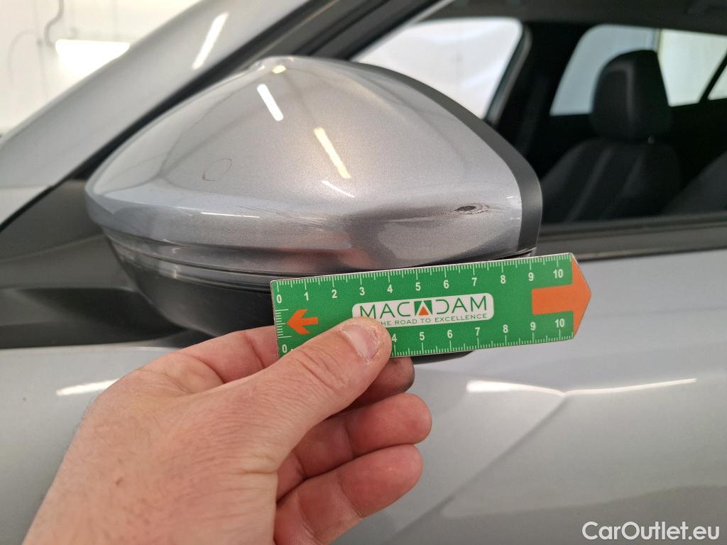  Peugeot  2008  Allure Business 1.5 HDi 130CV BVA8 E6d #64