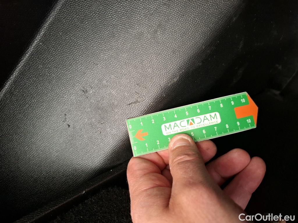  Peugeot  2008  Allure Business 1.5 HDi 130CV BVA8 E6d #46