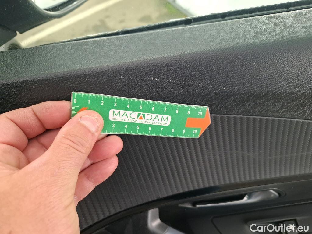  Peugeot  2008  Allure Business 1.5 HDi 130CV BVA8 E6d #35