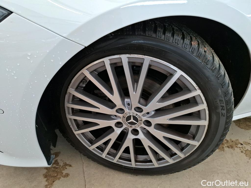  Mercedes  CLA-Klasse MERCEDES-BENZ CLA Coupe / 2019 / 4P / Coupé CLA 200 d Business Line BA8 #1