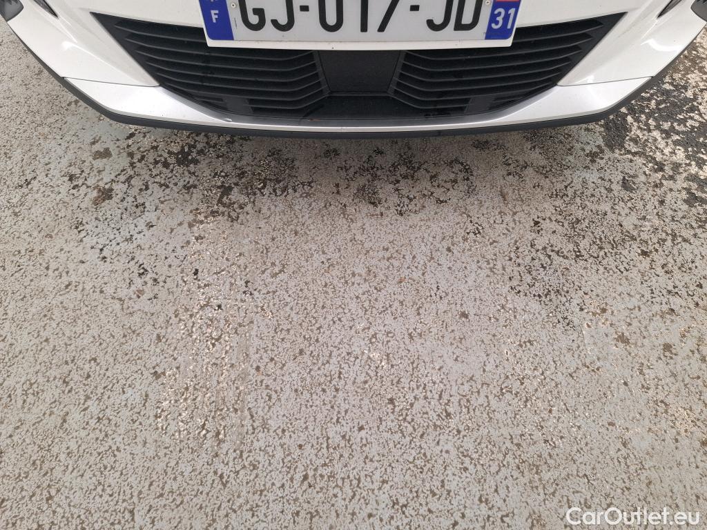  Peugeot  2008  Allure 1.5 HDi 130CV BVA8 E6d #47