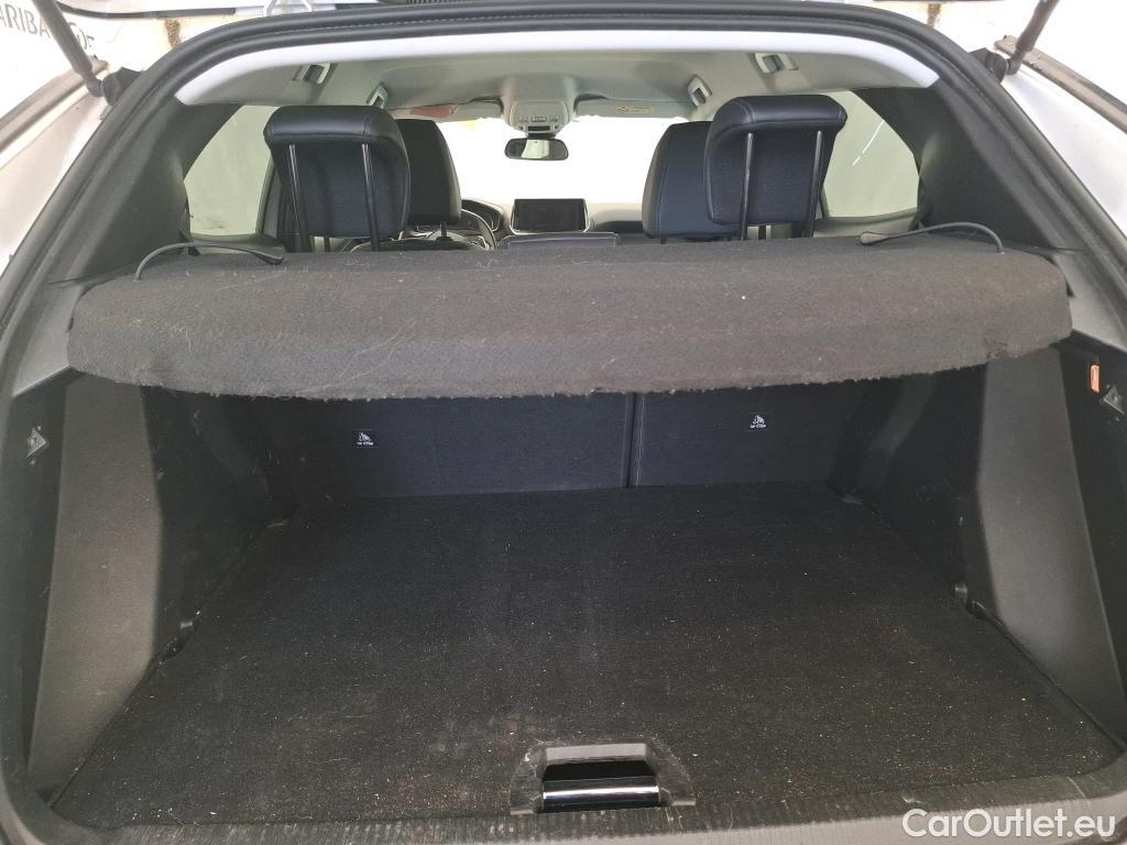  Peugeot  2008  Allure 1.5 HDi 130CV BVA8 E6d #18