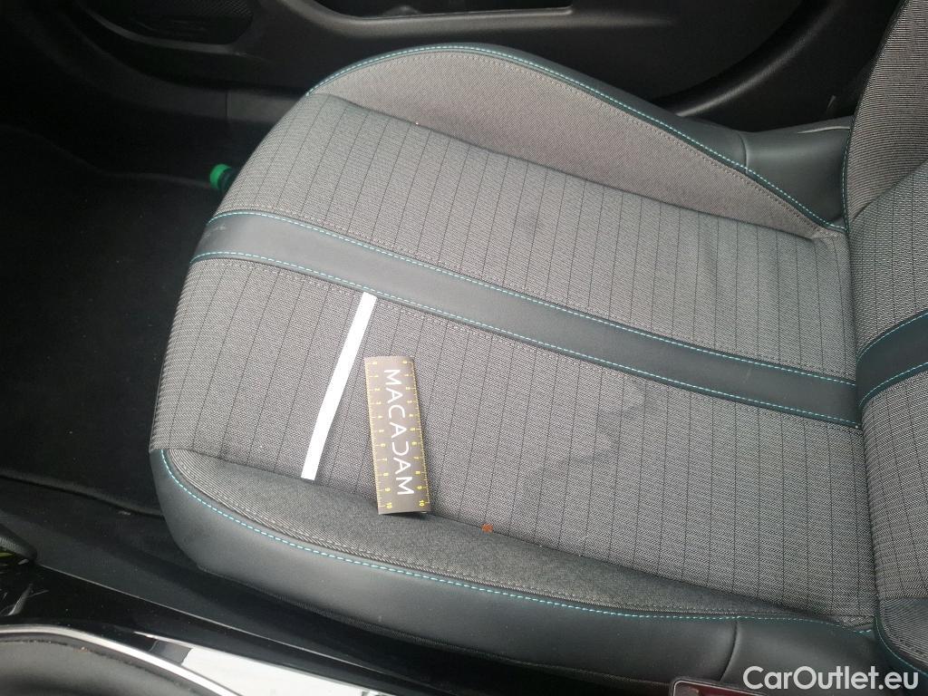  Peugeot  2008  Allure Pack 1.5 HDi 110CV BVM6 E6d #29