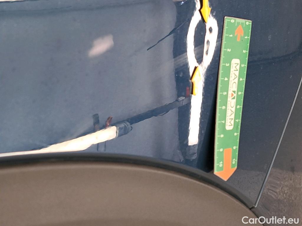  Peugeot  3008  Active Pack 1.5 HDi 130CV BVA8 E6d #14