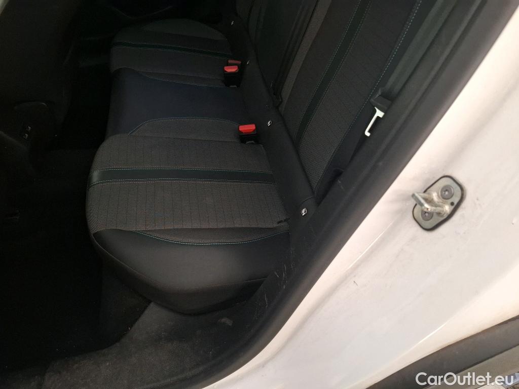  Peugeot  2008  Allure 1.5 HDi 130CV BVA8 E6d #8