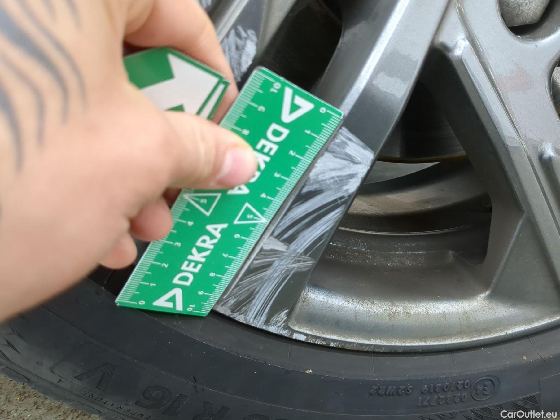  Peugeot  208  Style 1.2 PureTech 100CV BVM6 E6d #18