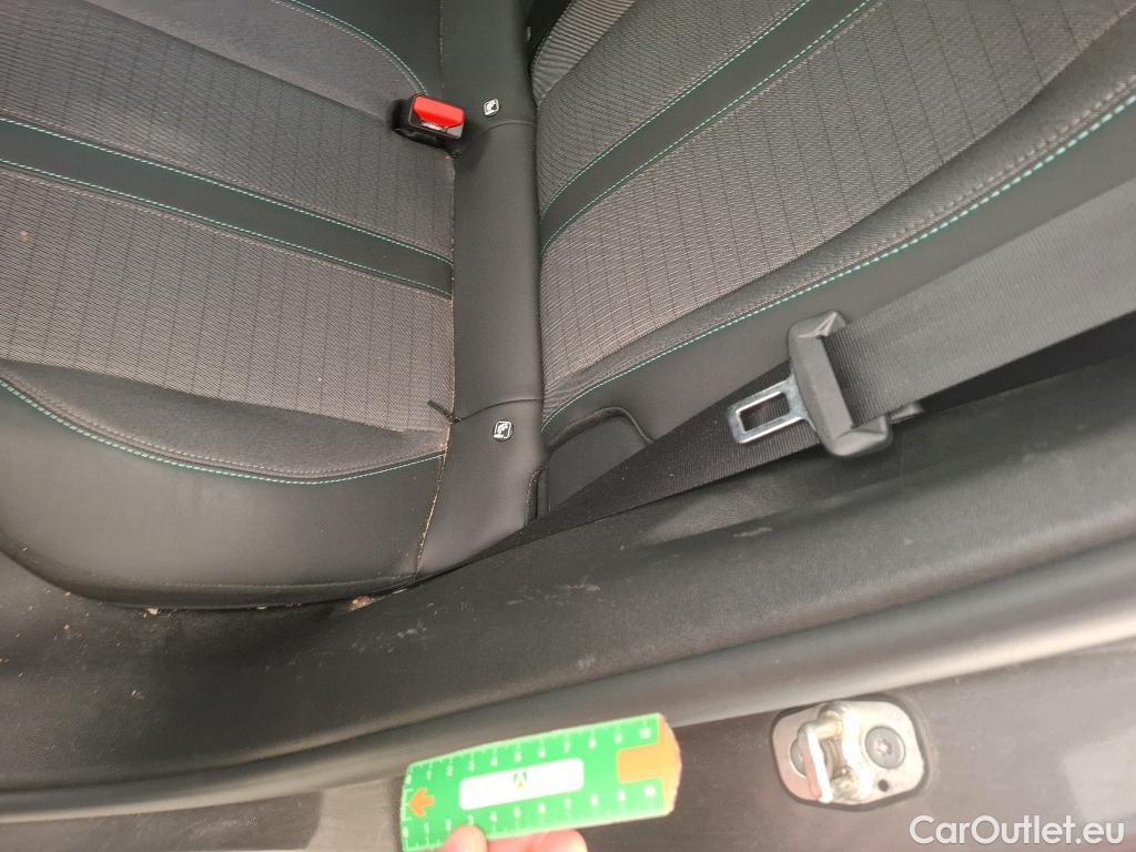  Peugeot  2008  Allure Pack 1.5 HDi 130CV BVA8 E6d #3