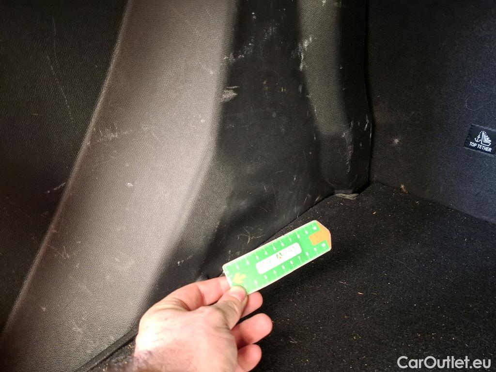  Peugeot  2008  Allure 1.5 HDi 130CV BVA8 E6d #17