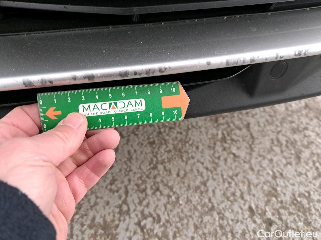  Peugeot  3008  Active Pack 1.5 HDi 130CV BVA8 E6d #8